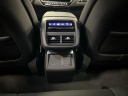 Cadillac LYRIQ Signature Luxury 4dr 2026