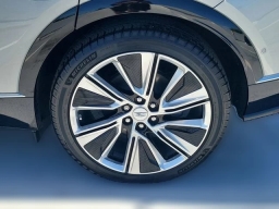 Cadillac LYRIQ Luxury 4dr 2025