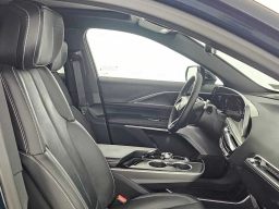 Cadillac LYRIQ Luxury 4dr 2025