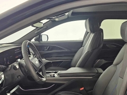 Cadillac LYRIQ Luxury 4dr 2025