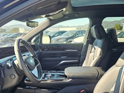 Cadillac Escalade IQL Luxury AWD 4dr 2026