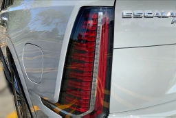 Cadillac Escalade IQL Luxury AWD 4dr 2026