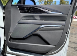 Cadillac Escalade IQL Luxury AWD 4dr 2026