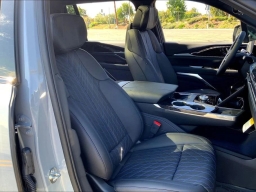 Cadillac Escalade IQL Luxury AWD 4dr 2026