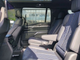 Cadillac Escalade IQL Luxury AWD 4dr 2026