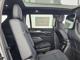 Cadillac Escalade IQL Luxury AWD 4dr 2026