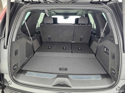 Cadillac Escalade 4WD Luxury 4dr 2026