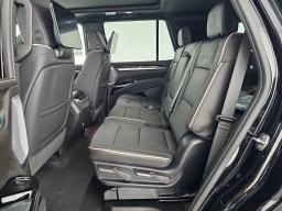 Cadillac Escalade 4WD Luxury 4dr 2026