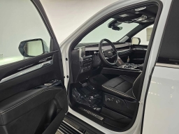 Cadillac Escalade 4WD Luxury 4dr 2026