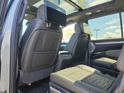 Cadillac Escalade AWD V-Series 4dr 2026