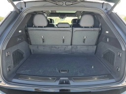 Cadillac Escalade IQ Luxury AWD 4dr 2026