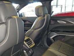 Cadillac LYRIQ LYRIQ-V Premium 4dr 2026