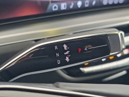 Cadillac LYRIQ LYRIQ-V Premium 4dr 2026