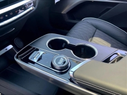 Cadillac LYRIQ LYRIQ-V Premium 4dr 2026