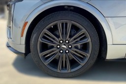 Cadillac LYRIQ LYRIQ-V Premium 4dr 2026