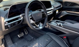 Cadillac LYRIQ LYRIQ-V Premium 4dr 2026