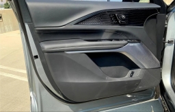 Cadillac LYRIQ LYRIQ-V Premium 4dr 2026