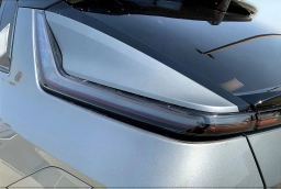 Cadillac LYRIQ LYRIQ-V Premium 4dr 2026