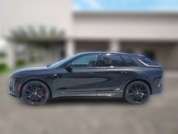 Cadillac LYRIQ LYRIQ-V Premium 4dr 2026