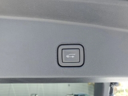 Cadillac LYRIQ LYRIQ-V Premium 4dr 2026