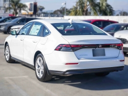 Honda Accord Sedan LX CVT 2026