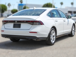Honda Accord Sedan LX CVT 2026