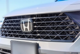 Honda Accord Hybrid Touring Sedan 2026