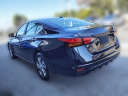 Nissan Altima S FWD 2025
