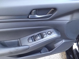 Nissan Altima S FWD 2025