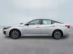 Nissan Altima SV FWD 2025