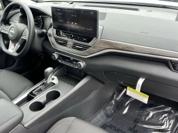 Nissan Altima SV FWD 2026