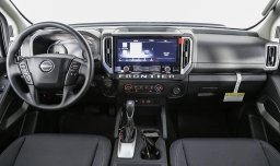 Nissan Frontier SV Crew Cab 4x2 2025