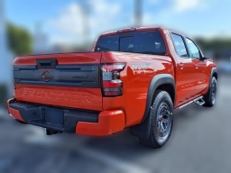 Nissan Frontier PRO-X Crew Cab 4x2 2026