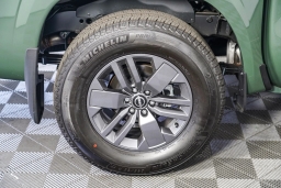 Nissan Frontier SV Crew Cab 4x2 2025