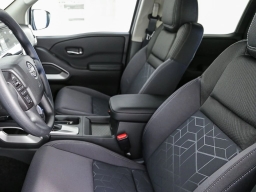 Nissan Frontier SV Crew Cab 4x2 2025