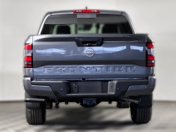Nissan Frontier SV Crew Cab 4x2 2026