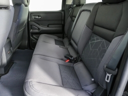 Nissan Frontier SV Crew Cab 4x2 2025