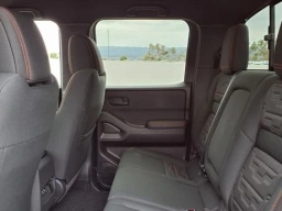 Nissan Frontier PRO-X Crew Cab 4x2 2026