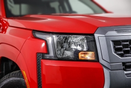 Nissan Frontier SV Crew Cab 4x2 2025