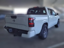 Nissan Frontier SV Crew Cab 4x2 2025