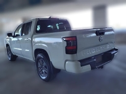 Nissan Frontier SV Crew Cab 4x2 2025