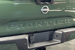 Nissan Frontier SV Crew Cab 4x2 2026