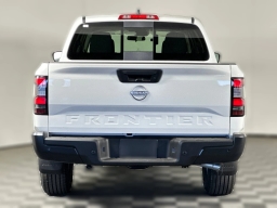 Nissan Frontier S Crew Cab 4x2 2026