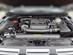 Nissan Frontier PRO-X Crew Cab 4x2 2026