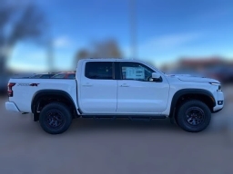 Nissan Frontier PRO-4X Crew Cab 4x4 2026