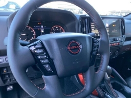 Nissan Frontier PRO-4X Crew Cab 4x4 2026