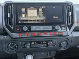 Nissan Frontier PRO-4X Crew Cab 4x4 2026