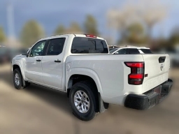 Nissan Frontier S Crew Cab 4x4 2026