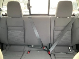 Nissan Frontier S Crew Cab 4x4 2026