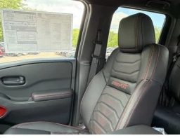 Nissan Frontier PRO-4X Crew Cab 4x4 2026